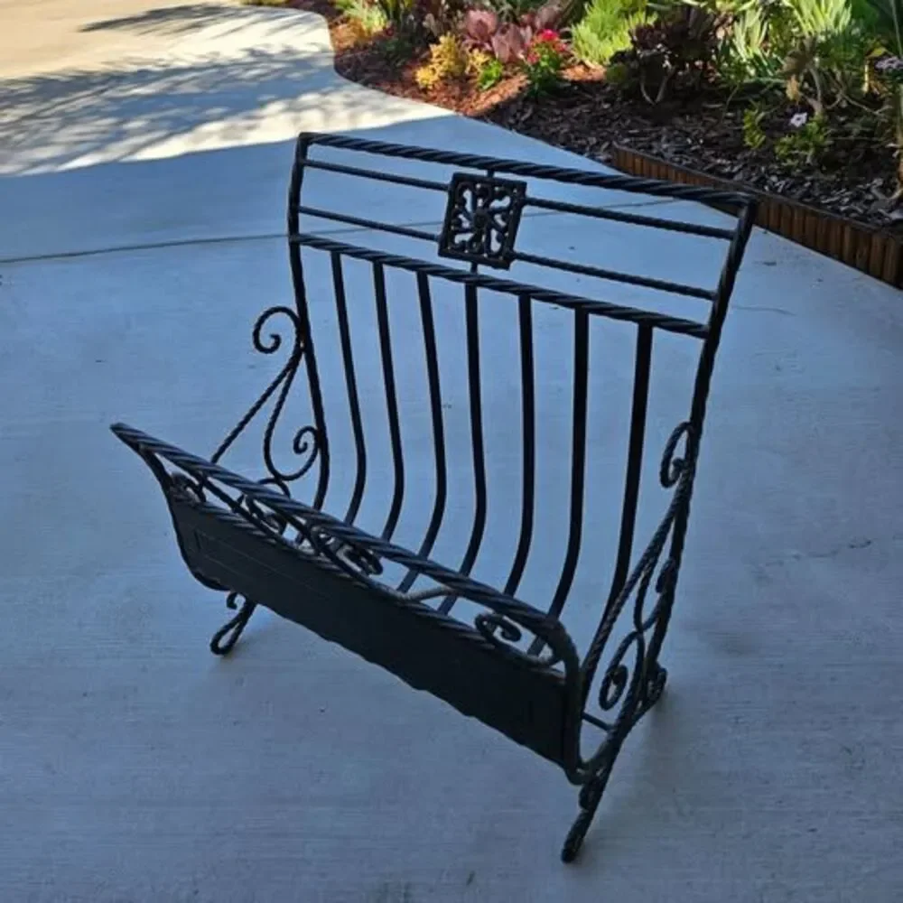 Decorative wrought iron magazine holder